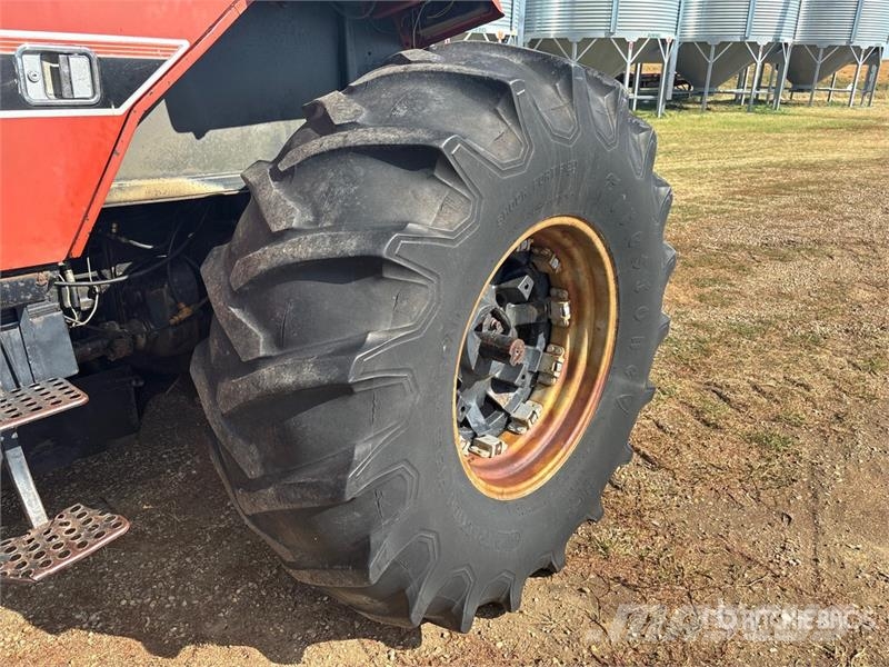 International 6588 Articulated 4WD Tractor Сельхозтехника - Другие