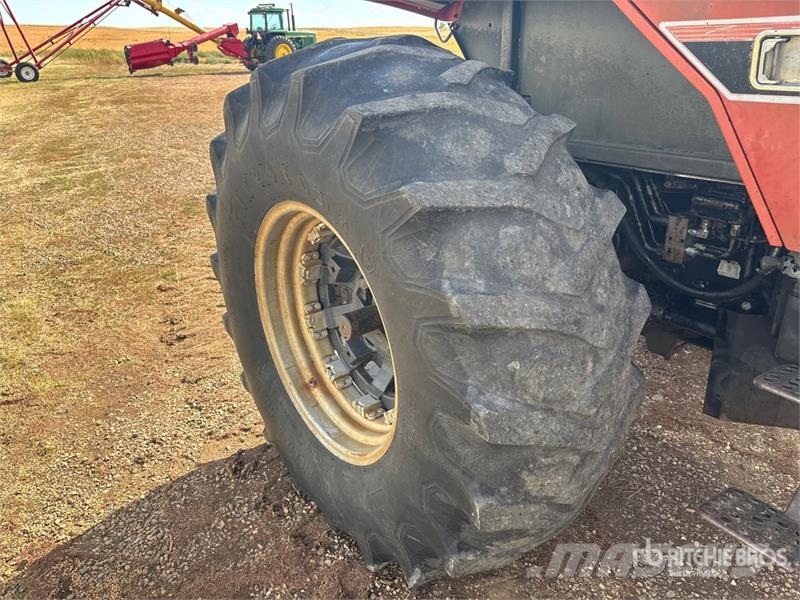 International 6588 Articulated 4WD Tractor Сельхозтехника - Другие