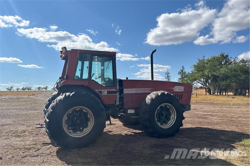 International 6588 Articulated 4WD Tractor Сельхозтехника - Другие