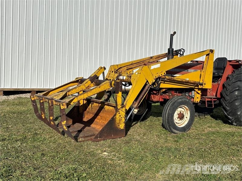 International 674 2WD Tractor Tratores Agrícolas usados