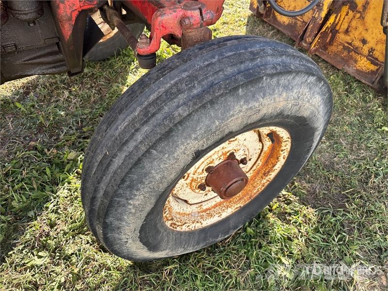 International 674 2WD Tractor Ciągniki rolnicze