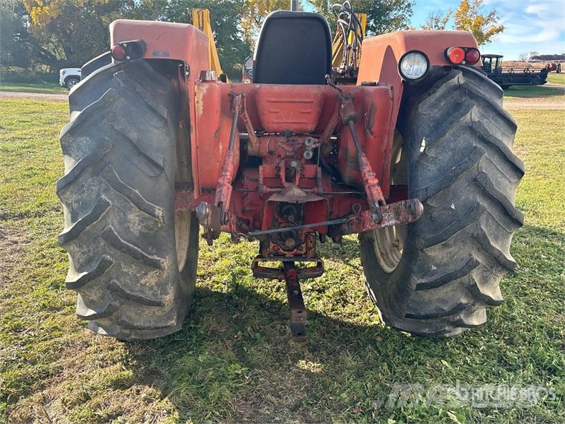 International 674 2WD Tractor Tratores Agrícolas usados
