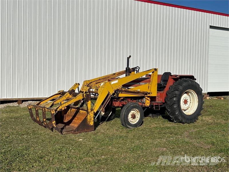 International 674 2WD Tractor Tratores Agrícolas usados