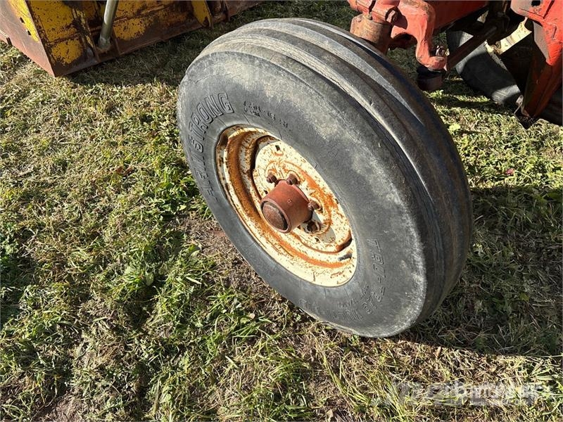 International 674 2WD Tractor Tratores Agrícolas usados