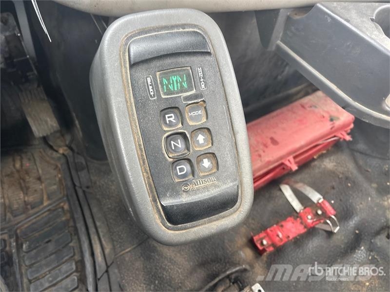 International 7000 Самоскиди