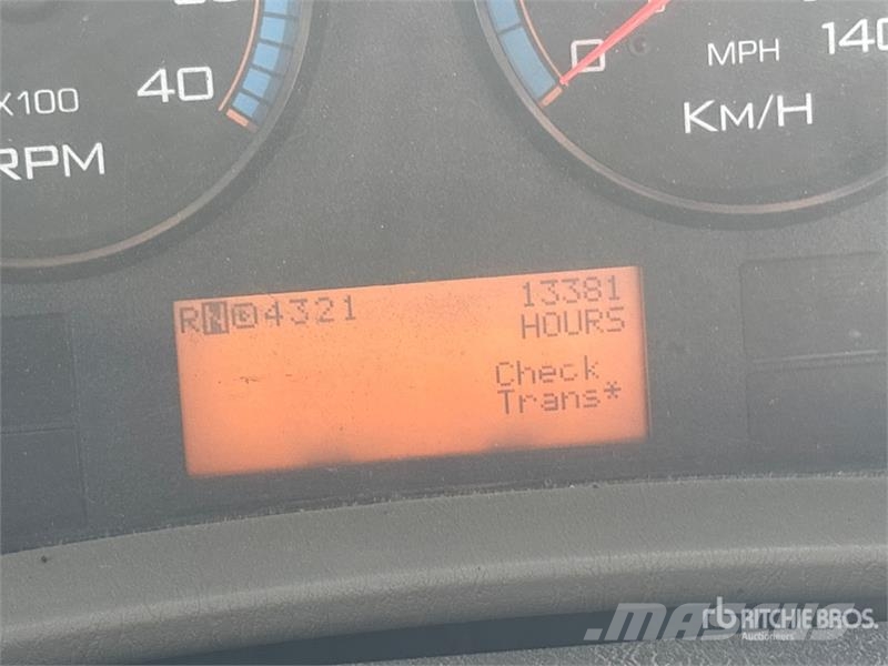 International 7000 Самоскиди