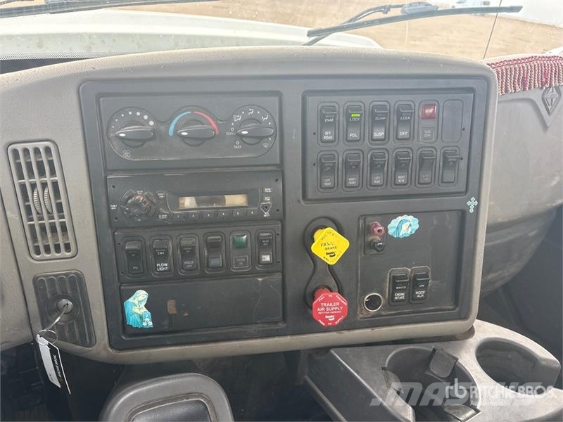 International 7000 Самоскиди
