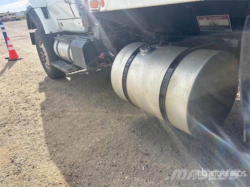 International 7000 Самоскиди