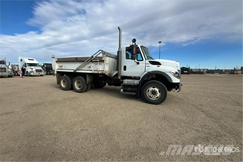 International 7000 Самоскиди