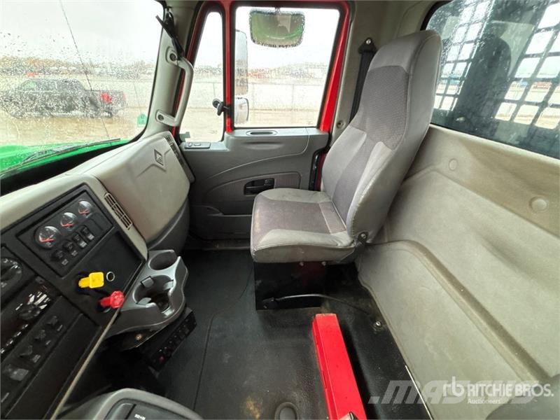 International 7000 6x4 Rollback Truck مركبات إصلاح الأعطال