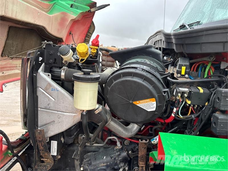 International 7000 6x4 Rollback Truck مركبات إصلاح الأعطال