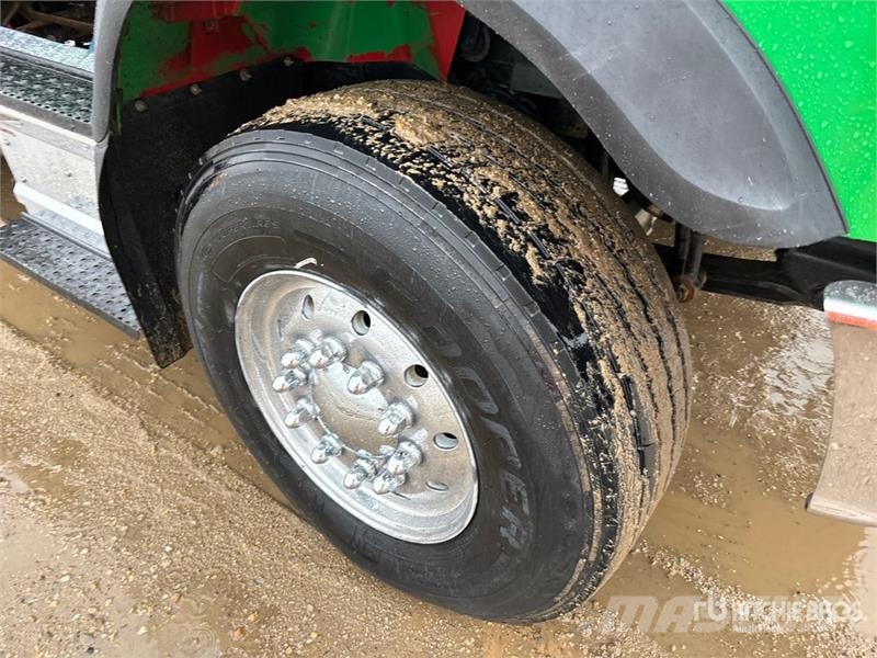 International 7000 6x4 Rollback Truck مركبات إصلاح الأعطال