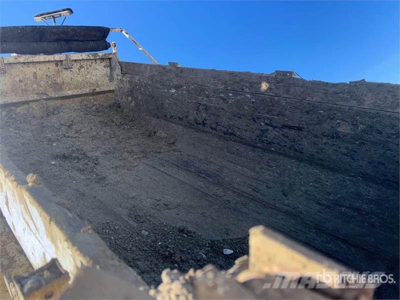 International 7400 Tippbil