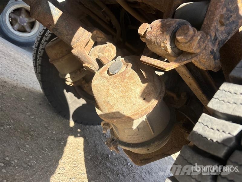 International 7400 Tippbil