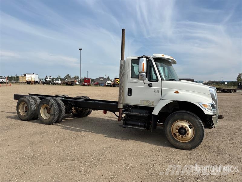International 7400 Kabine i unutrašnjost