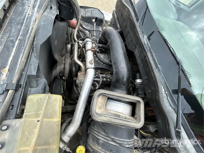International 7400 شاحنات قلابة