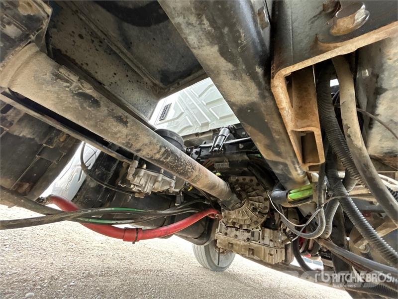 International 7400 شاحنات قلابة