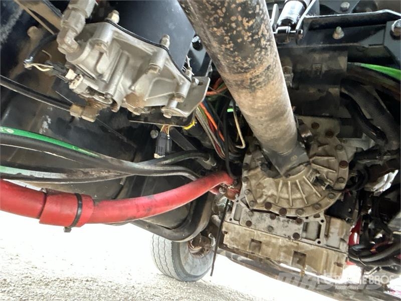 International 7400 شاحنات قلابة