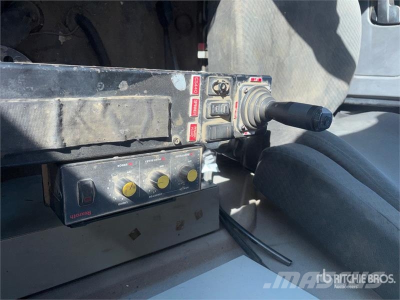 International 7400 Tippbil