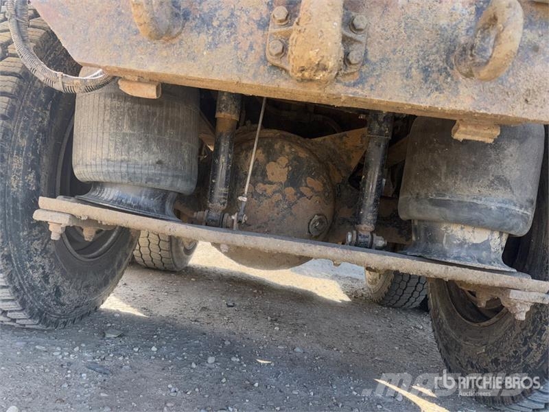 International 7400 Tippbil