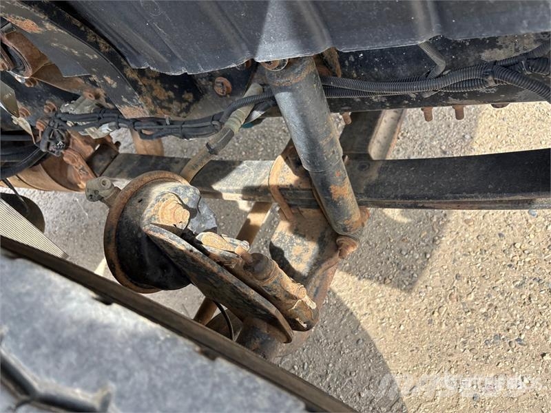 International 7400 Kabine i unutrašnjost