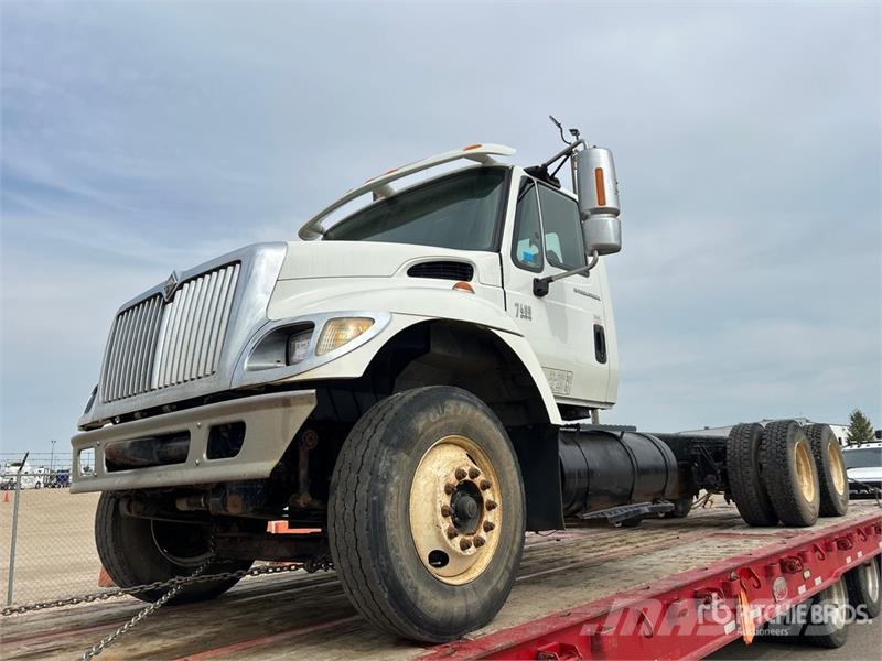 International 7400 Kabine i unutrašnjost