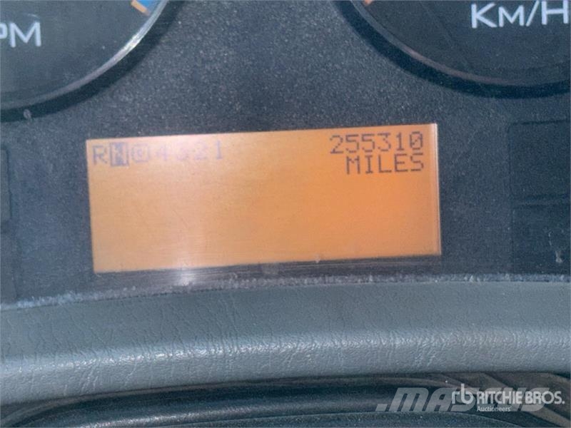 International 7400 Tippbil