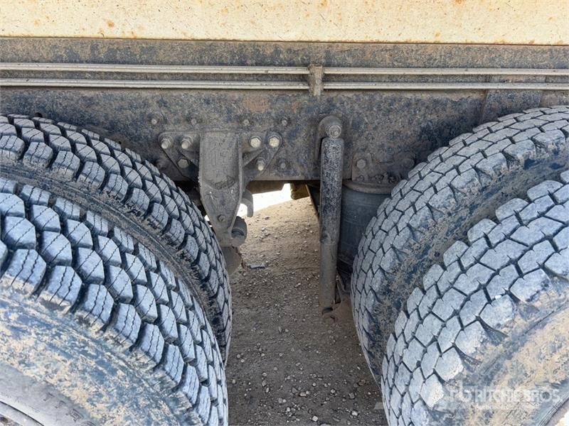 International 7400 Tippbil