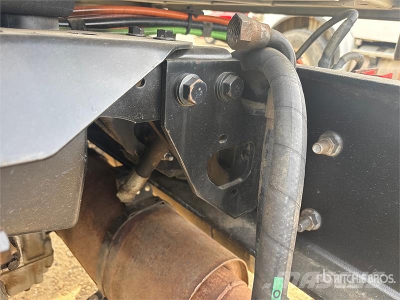 International 7400 Kabine i unutrašnjost