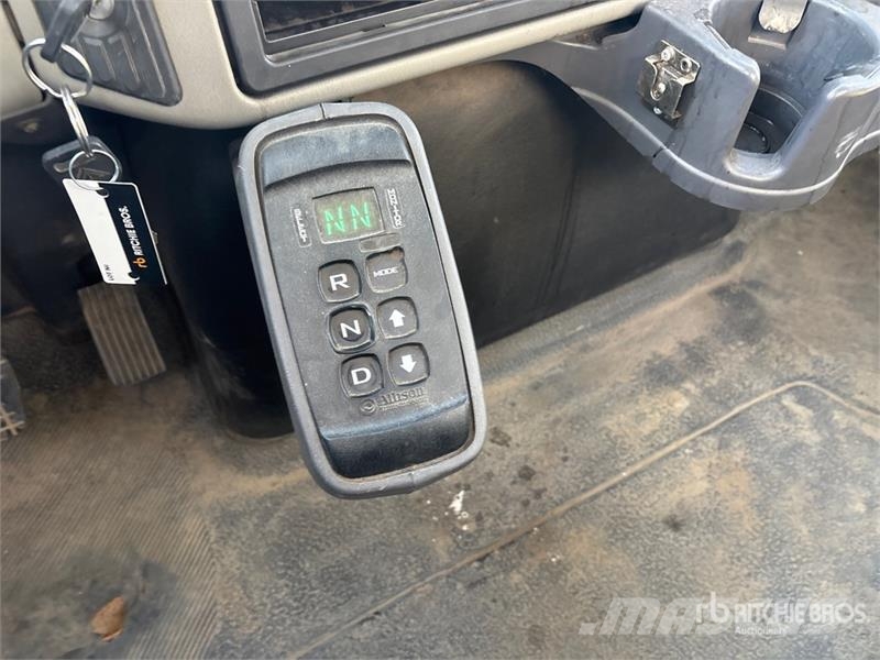 International 7400 Tippbil