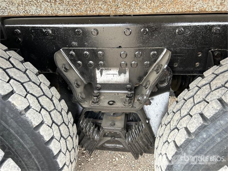 International 7400 شاحنات قلابة
