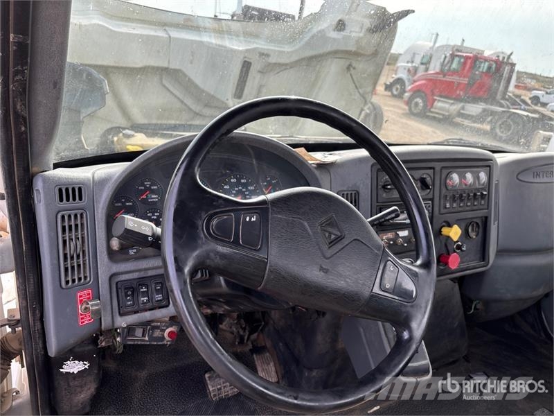International 7400 Kabine i unutrašnjost