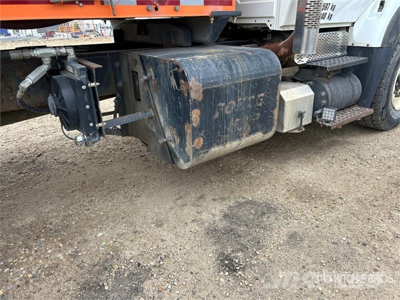 International 7400 SBA 4x2 Snow Plow Truck Municipal/vehicul cu uz general