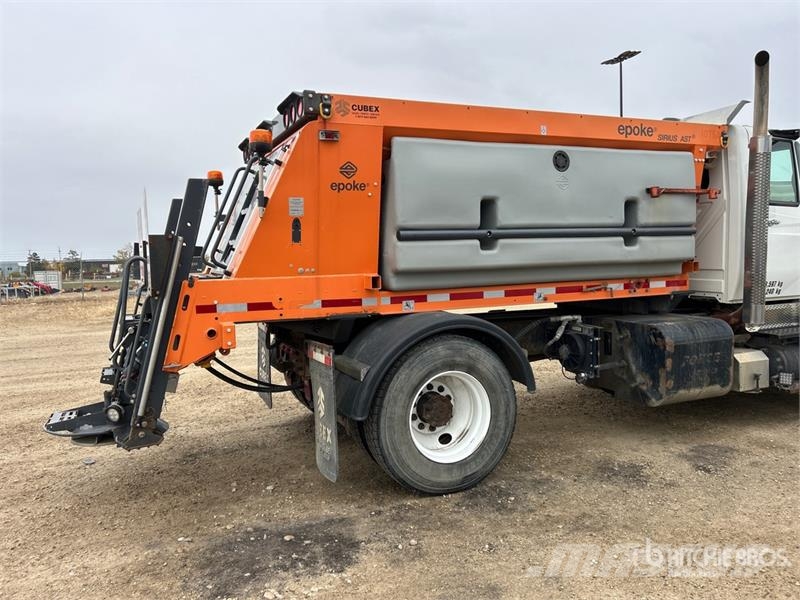 International 7400 SBA 4x2 Snow Plow Truck Municipal/vehicul cu uz general
