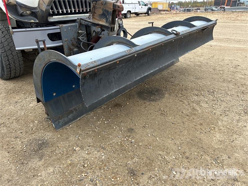 International 7400 SBA 4x2 Snow Plow Truck Municipal/vehicul cu uz general