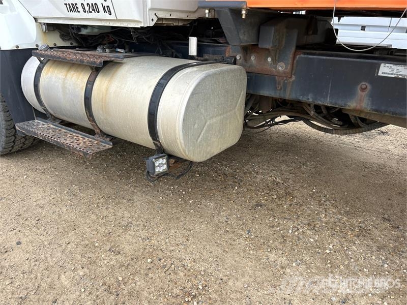 International 7400 SBA 4x2 Snow Plow Truck Municipal/vehicul cu uz general