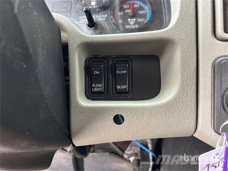 International 7400 SBA 4x2 Snow Plow Truck Municipal/vehicul cu uz general
