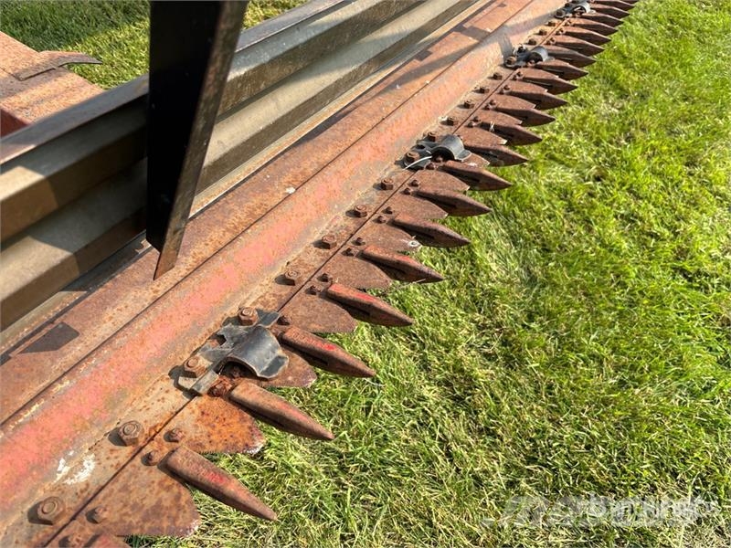 International 75 25 ft Pull Type Swather Windrower Segadoras hileradoras