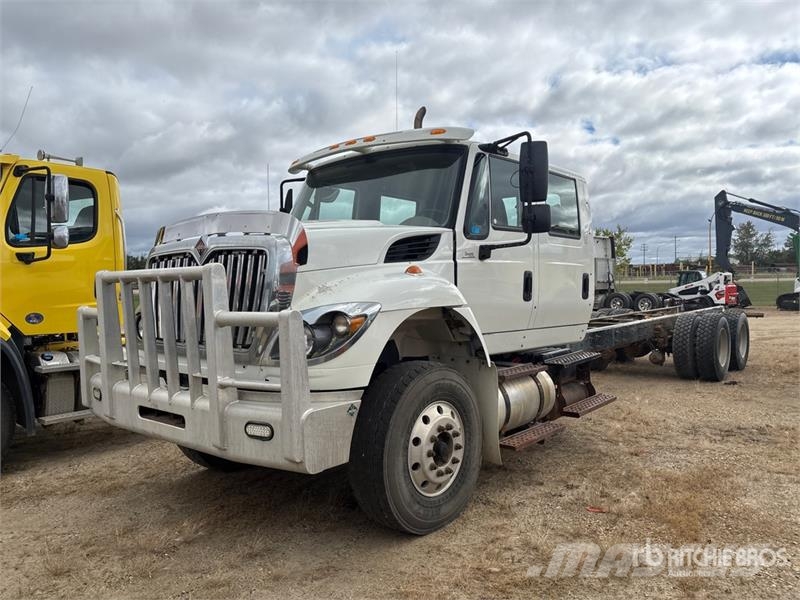 International 7500 Kabíny a interiér