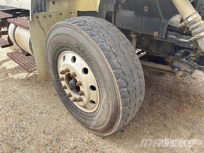 International 7500 Kabíny a interiér