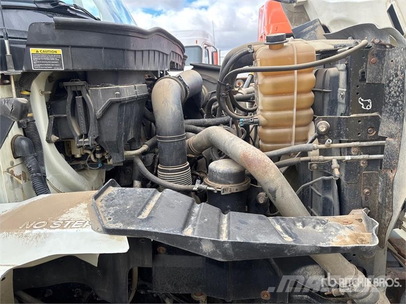 International 7500 Kabíny a interiér