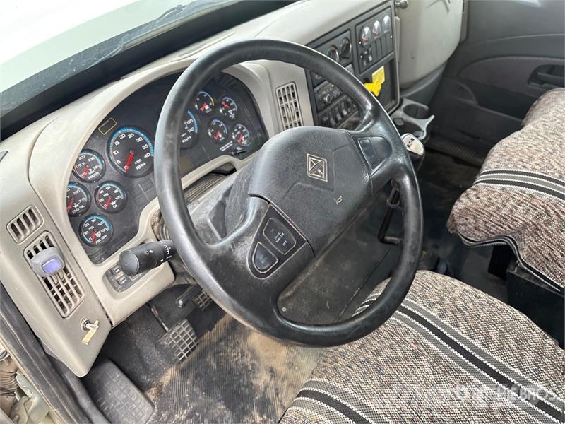 International 7500 Kabíny a interiér