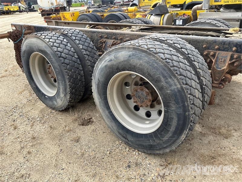 International 7500 Kabíny a interiér