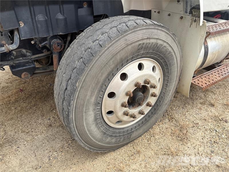 International 7500 Kabíny a interiér