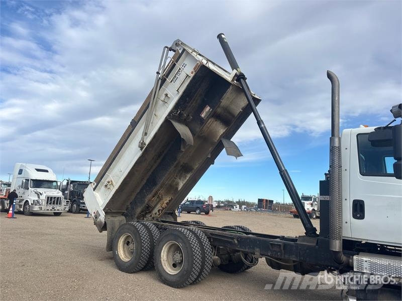 International 7500 Kipper
