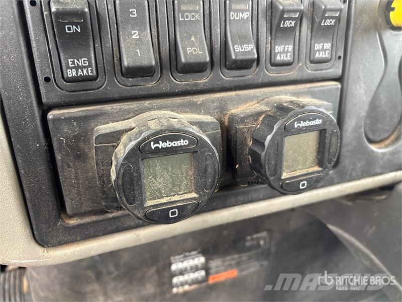 International 7500 Kabíny a interiér
