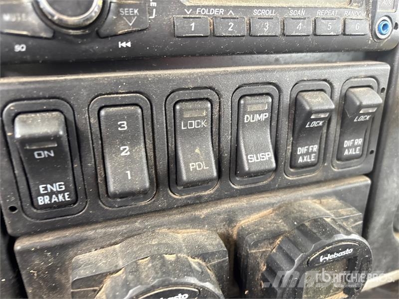 International 7500 Kabíny a interiér