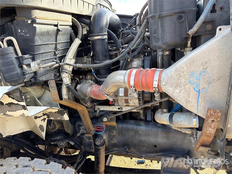 International 7500SBA 6x4 Waste Collection Truck Camion poubelle