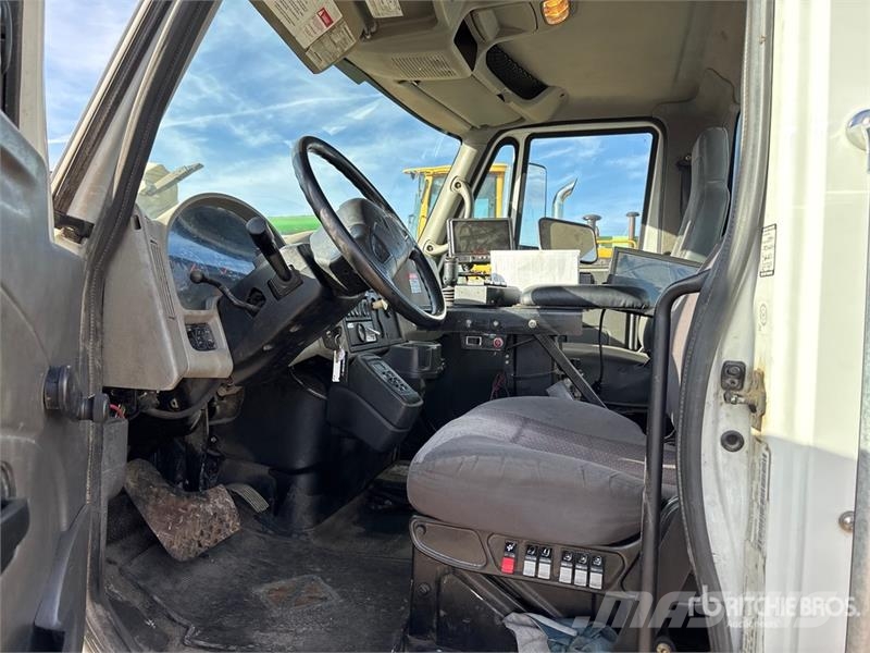International 7500SBA 6x4 Waste Collection Truck Camion poubelle