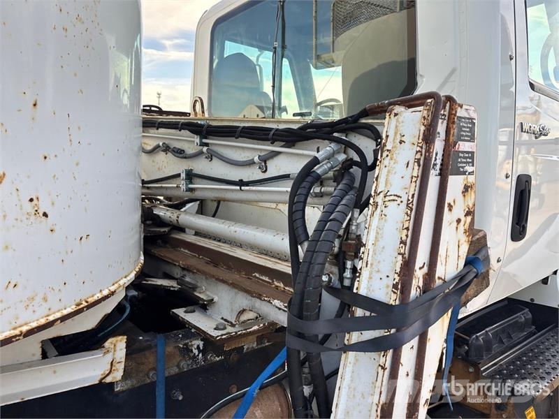 International 7500SBA 6x4 Waste Collection Truck Camion poubelle
